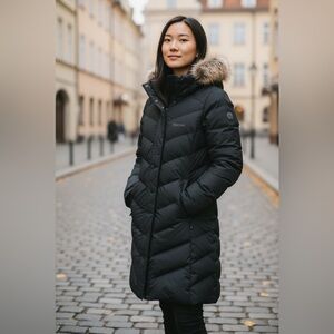 Marmot size XL Women's Black Puffer Coat